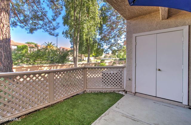 1633 E LAKESIDE Drive 170, Gilbert, AZ 85234