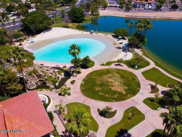 1633 E LAKESIDE Drive 170, Gilbert, AZ 85234