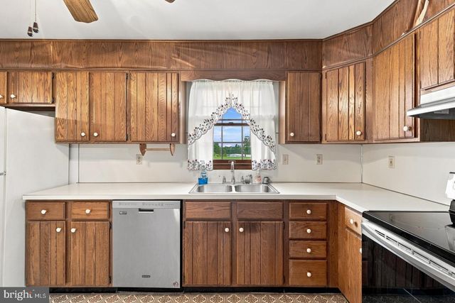 201 KELLEY CT, Grantville, PA 17028