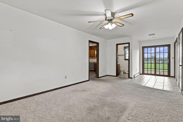 201 KELLEY CT, Grantville, PA 17028