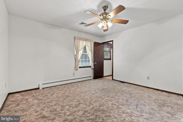 201 KELLEY CT, Grantville, PA 17028