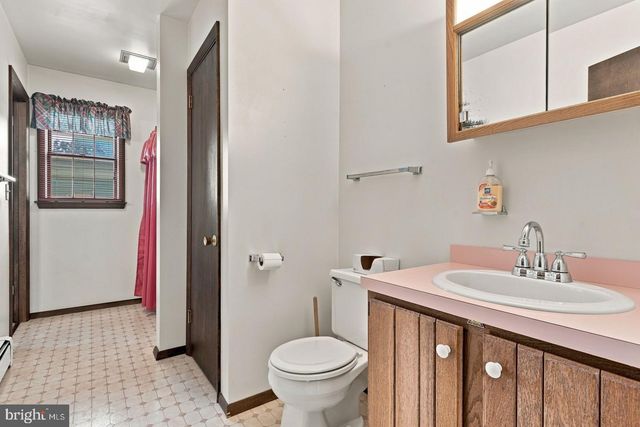 201 KELLEY CT, Grantville, PA 17028