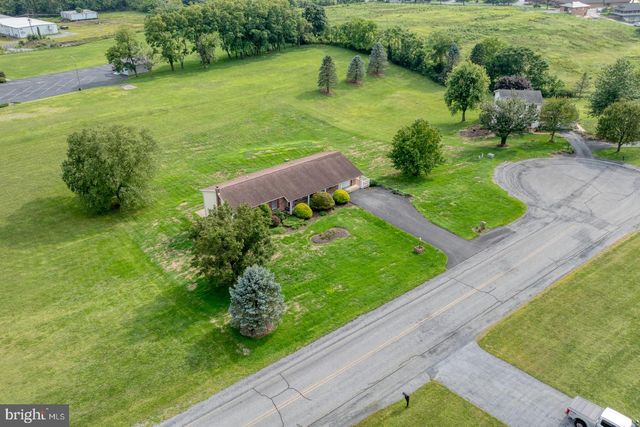 201 KELLEY CT, Grantville, PA 17028