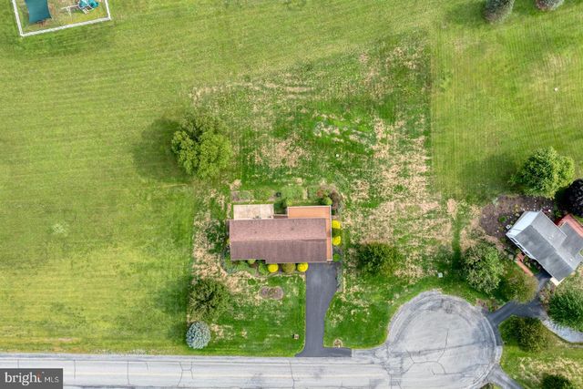 201 KELLEY CT, Grantville, PA 17028