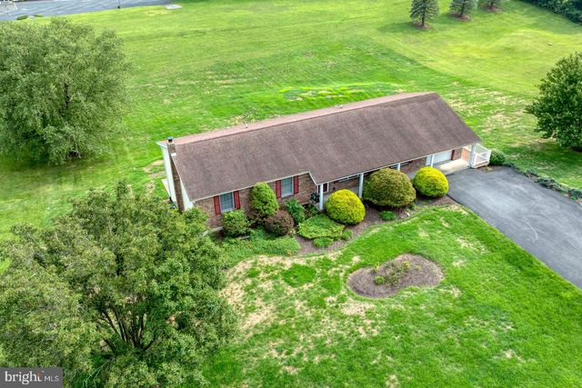 201 KELLEY CT, Grantville, PA 17028