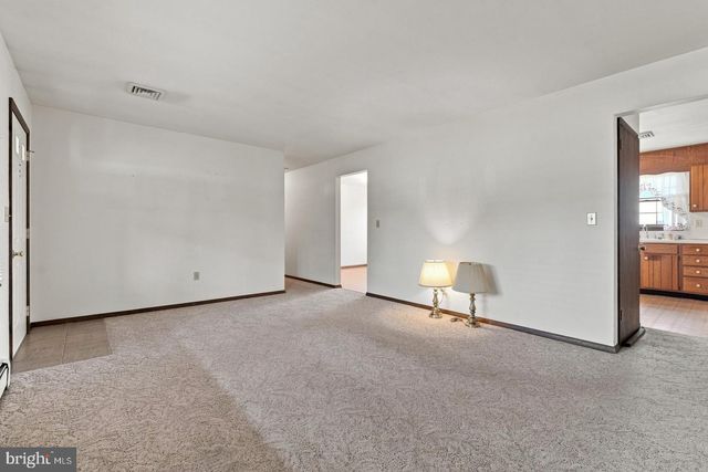 201 KELLEY CT, Grantville, PA 17028