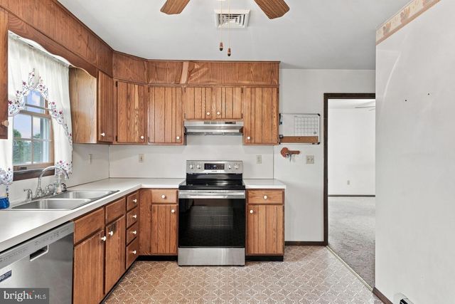 201 KELLEY CT, Grantville, PA 17028