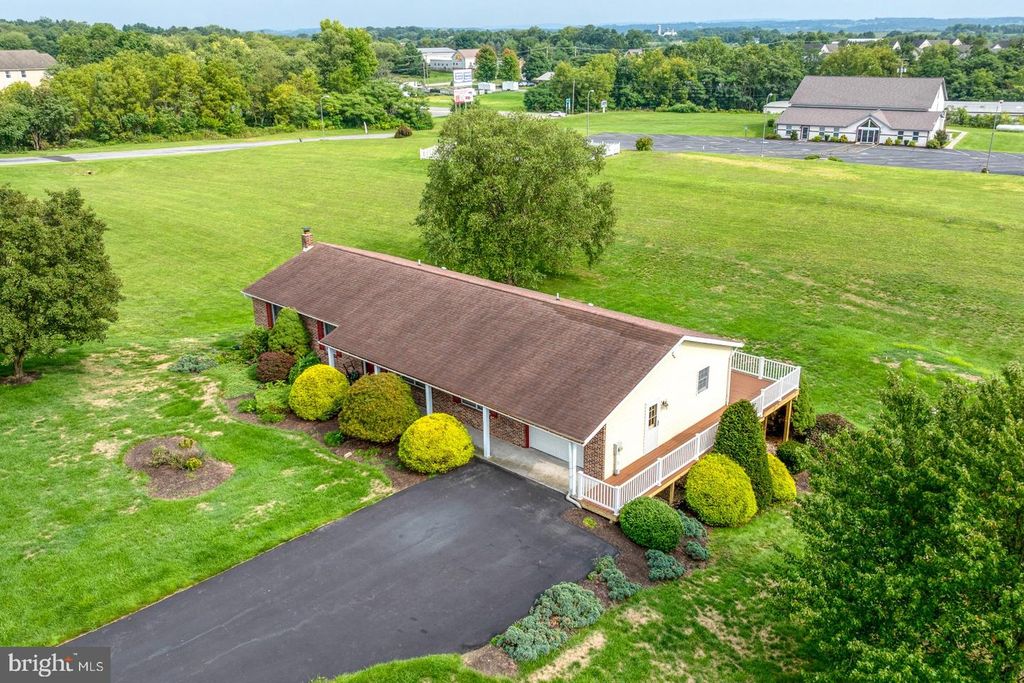 201 KELLEY CT, Grantville, PA 17028