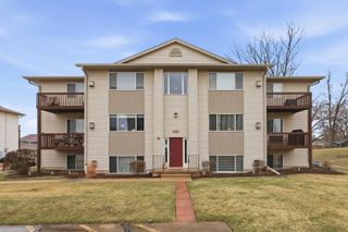 4188 Fairview Drive 2, Bettendorf, IA 52722