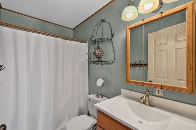 158 Amity St, Fall River, MA 02721
