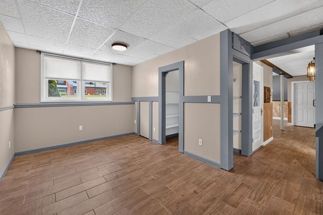 158 Amity St, Fall River, MA 02721