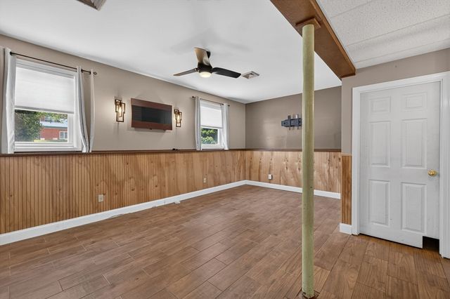 158 Amity St, Fall River, MA 02721