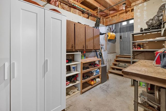 158 Amity St, Fall River, MA 02721