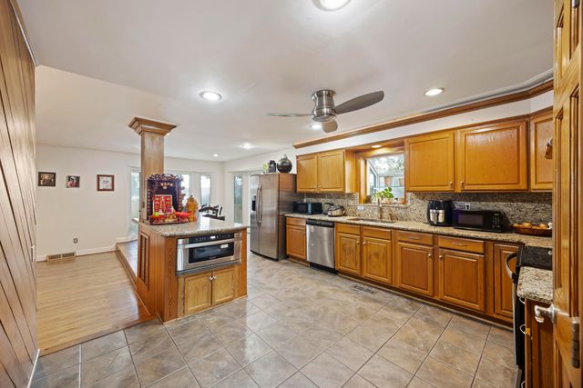 5703 Saint Angela Drive, North Charleston, SC 29418