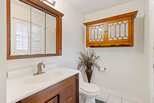 5703 Saint Angela Drive, North Charleston, SC 29418