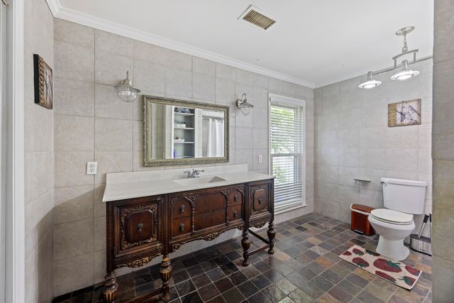 5703 Saint Angela Drive, North Charleston, SC 29418