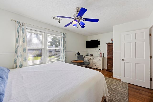 5703 Saint Angela Drive, North Charleston, SC 29418