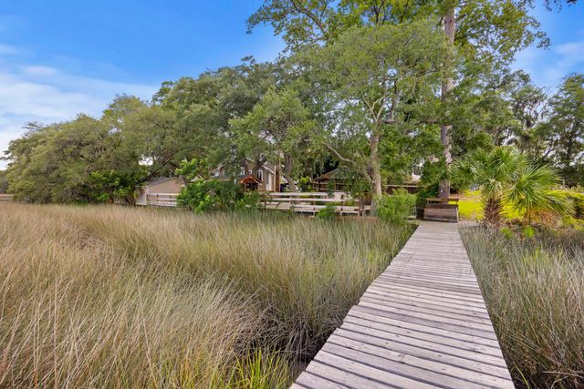 5703 Saint Angela Drive, North Charleston, SC 29418