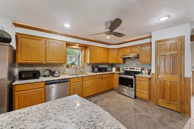 5703 Saint Angela Drive, North Charleston, SC 29418