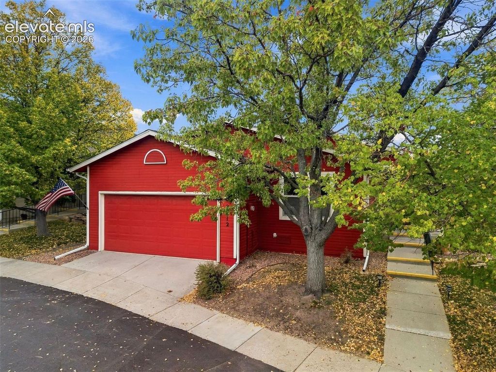 2612 Patriot Heights, Colorado Springs, CO 80904 — exterior