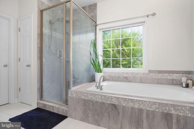 76 MISTY CREEK LN, Fredericksburg, VA 22406