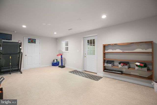 76 MISTY CREEK LN, Fredericksburg, VA 22406