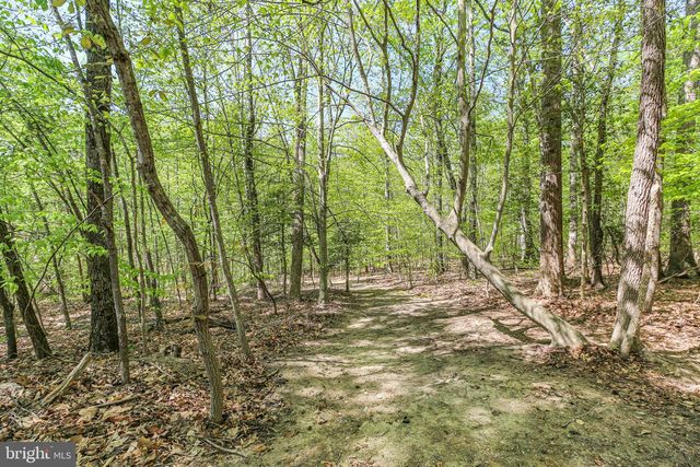 76 MISTY CREEK LN, Fredericksburg, VA 22406