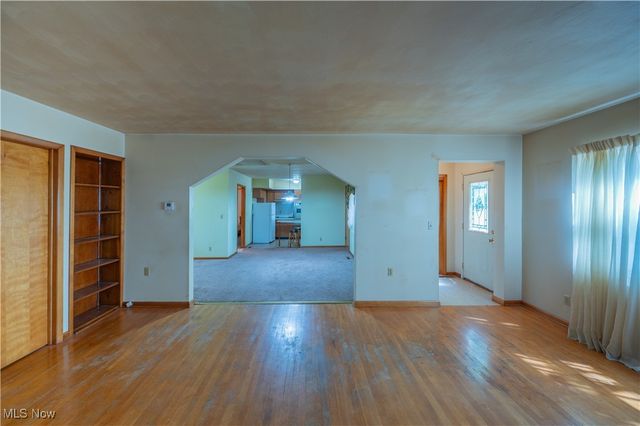 41 Burl Road, Parkersburg, WV 26104