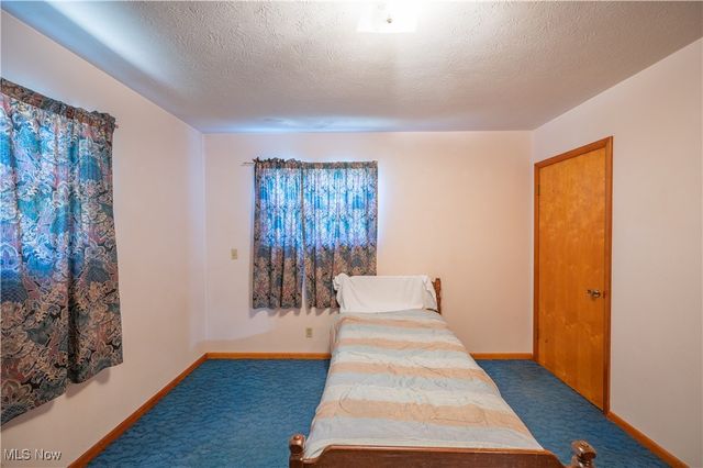 41 Burl Road, Parkersburg, WV 26104