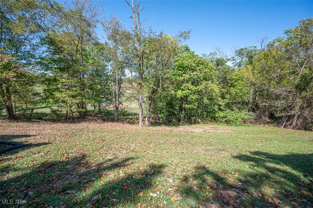 41 Burl Road, Parkersburg, WV 26104