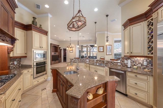 695 SE 47TH LOOP, Ocala, FL 34480