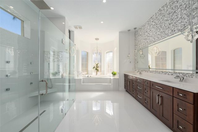 695 SE 47TH LOOP, Ocala, FL 34480