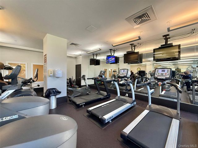 300 Mamaroneck Avenue 617, White Plains, NY 10605