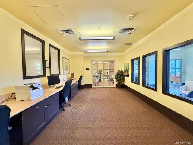 300 Mamaroneck Avenue 617, White Plains, NY 10605
