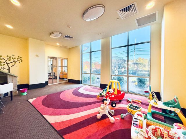 300 Mamaroneck Avenue 617, White Plains, NY 10605