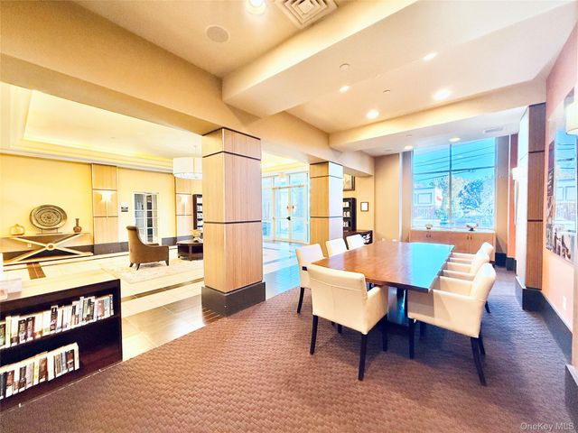 300 Mamaroneck Avenue 617, White Plains, NY 10605