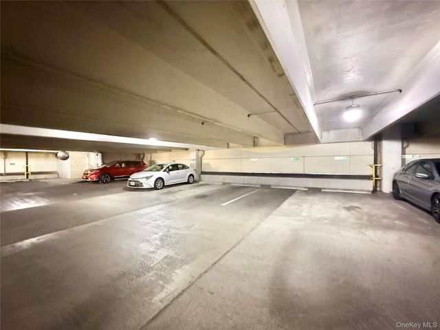 300 Mamaroneck Avenue 617, White Plains, NY 10605