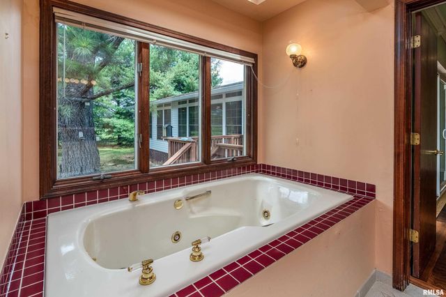 17127 N US Hwy 51 Highway, Desoto, IL 62924