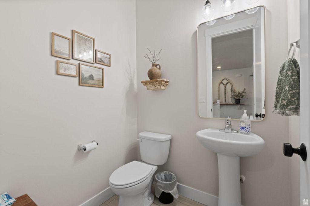Image 32 of property listing at 3648 W CREEK MEADOW RD, Riverton, UT 84065