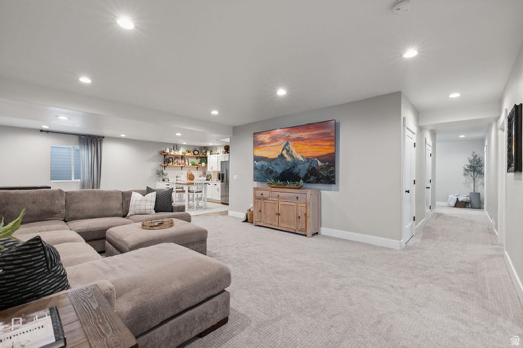 Image 39 of property listing at 3648 W CREEK MEADOW RD, Riverton, UT 84065