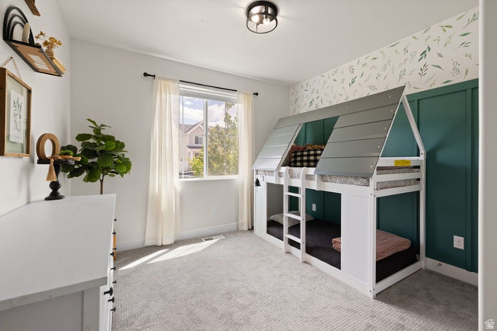 Image 5 of property listing at 3648 W CREEK MEADOW RD, Riverton, UT 84065