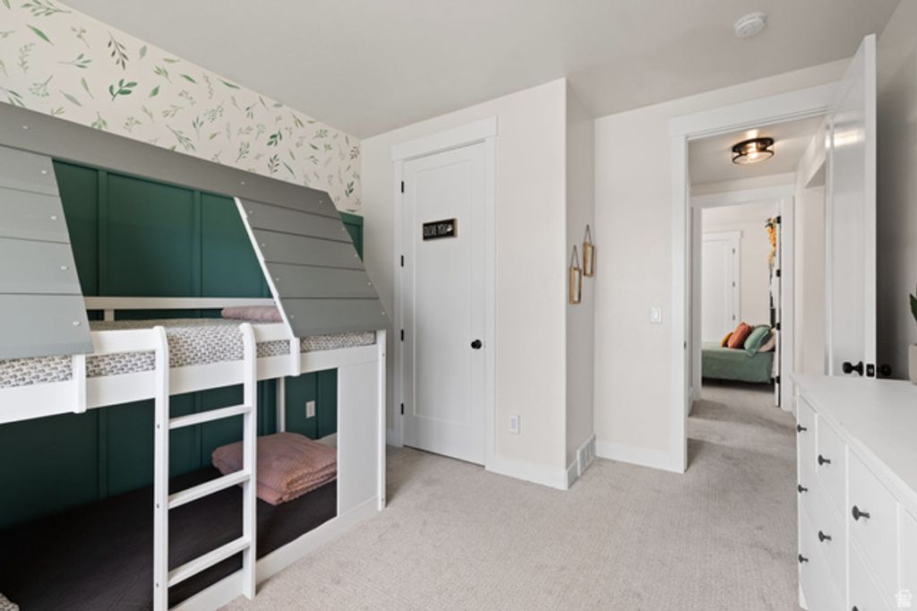 Image 6 of property listing at 3648 W CREEK MEADOW RD, Riverton, UT 84065