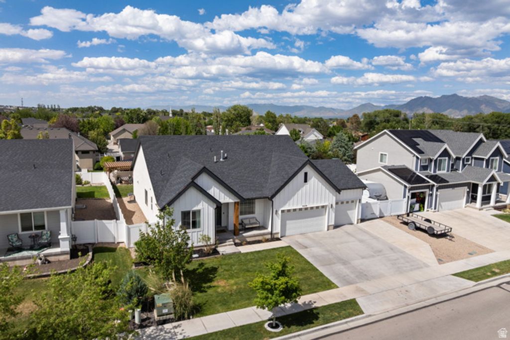 Image 54 of property listing at 3648 W CREEK MEADOW RD, Riverton, UT 84065