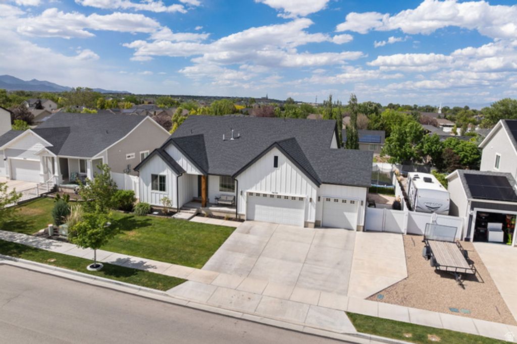 Image 56 of property listing at 3648 W CREEK MEADOW RD, Riverton, UT 84065