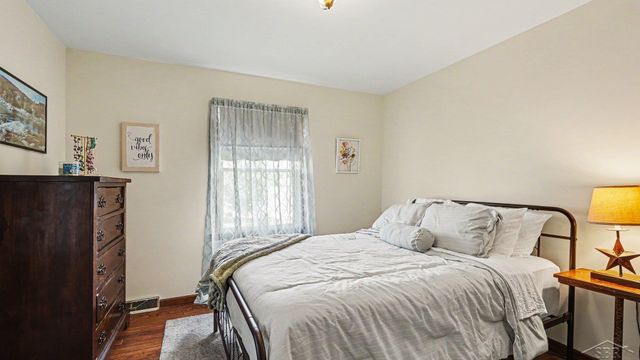1383 Cranbrook Drive, Saginaw, MI 48638