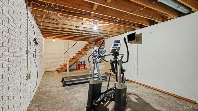 1383 Cranbrook Drive, Saginaw, MI 48638