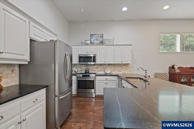 2610 Tyler Ct NW, Salem, OR 97301