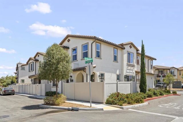 45477 Calle Cirros, Temecula, CA 92592