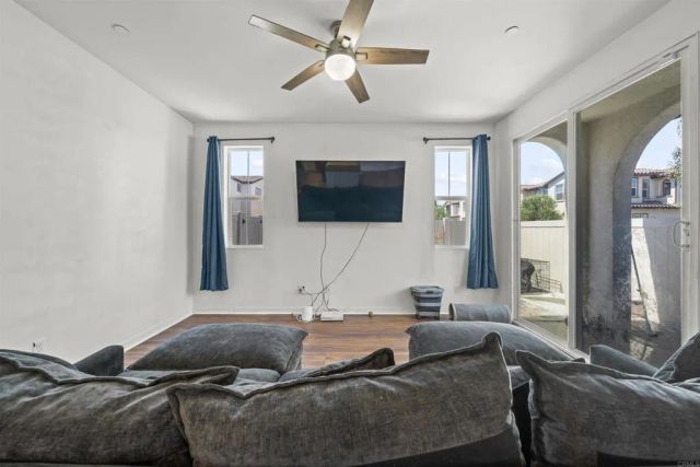 45477 Calle Cirros, Temecula, CA 92592