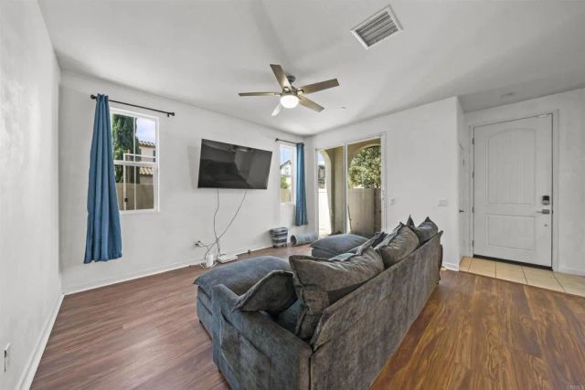 45477 Calle Cirros, Temecula, CA 92592